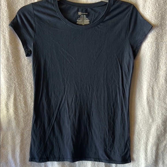 Women's Black T-Shirt - Picture 1 of 3